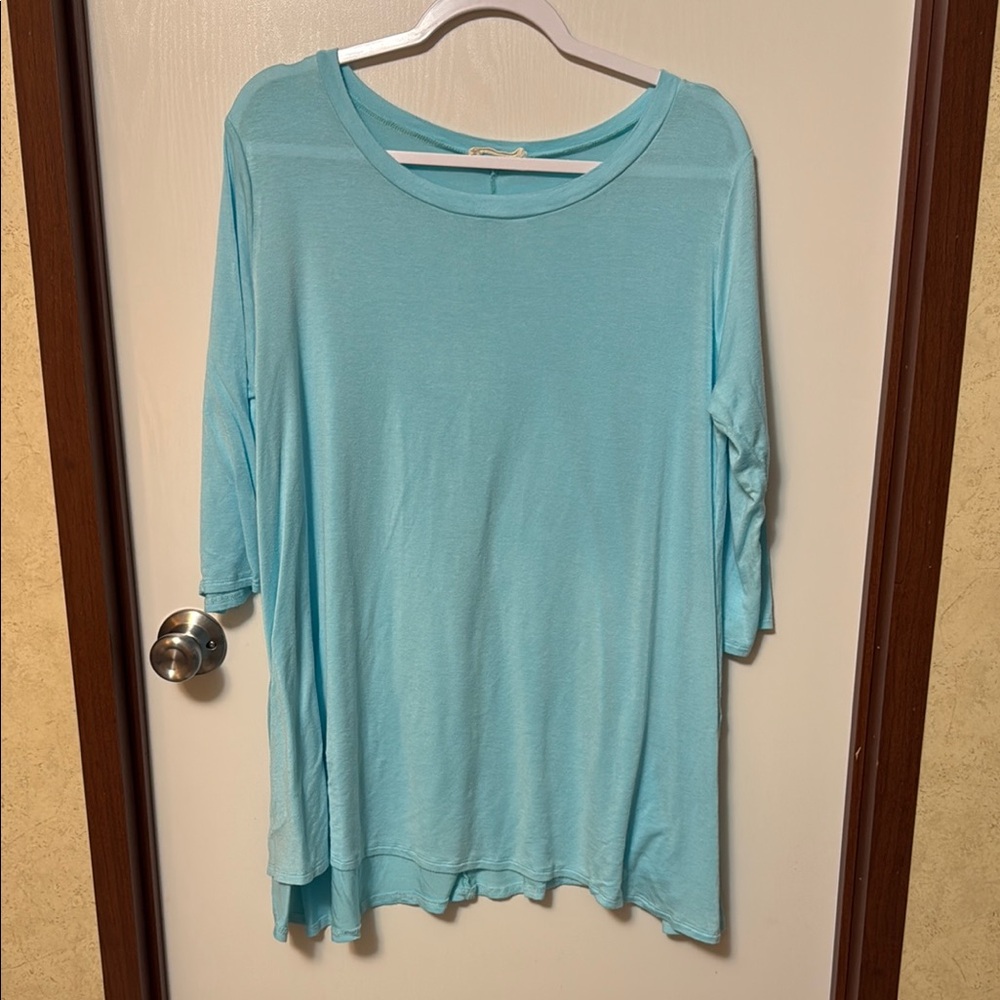 Love In Women's Light Blue Top Size 3XL